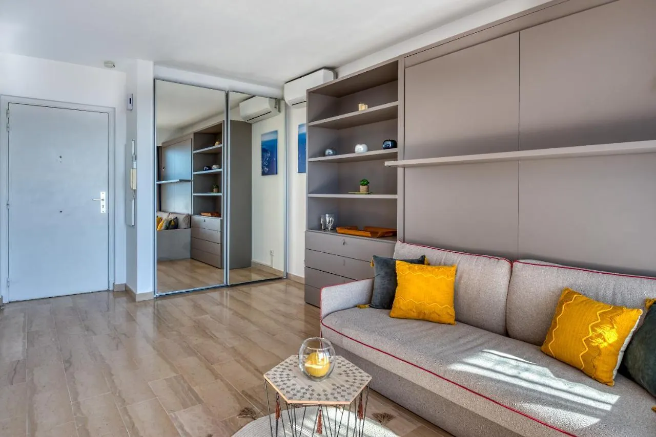 Appartement Monaco Sea View & Parking à Beausoleil France