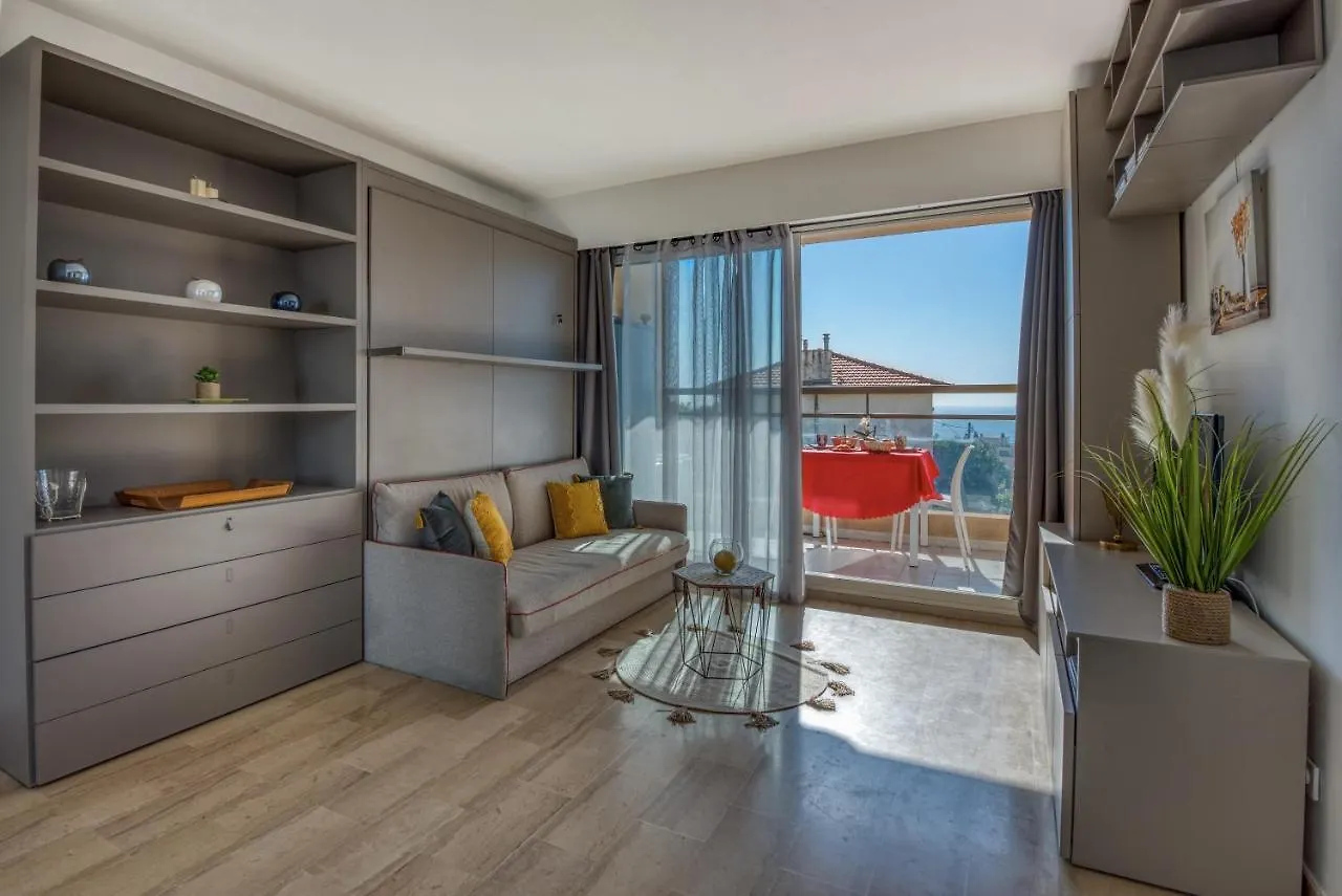 Appartement Monaco Sea View & Parking à Beausoleil 0*,  France